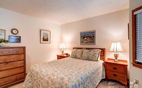 Budget-Friendly, Rustic Condo In The Heart Of Downtown - Walk Everywhere, Recent Upgrades! At105